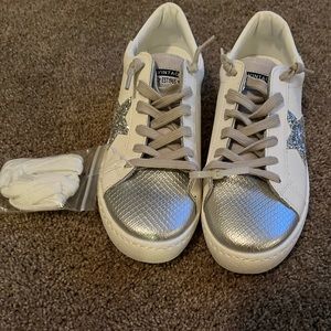 Vintage Havana Sneakers